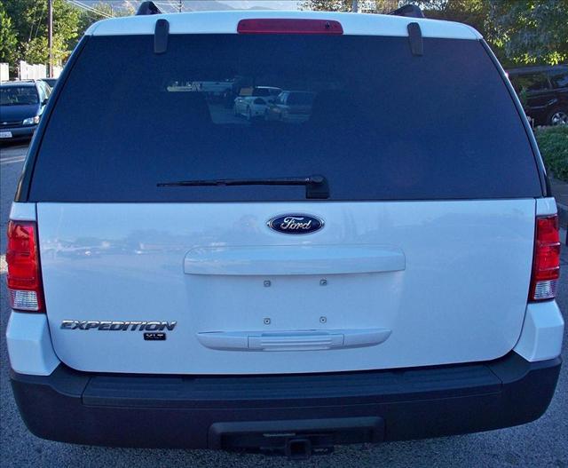 2006 Ford Expedition Unknown