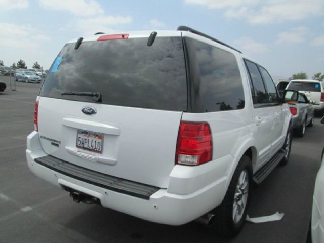 2006 Ford Expedition E320 - Extra Sharp