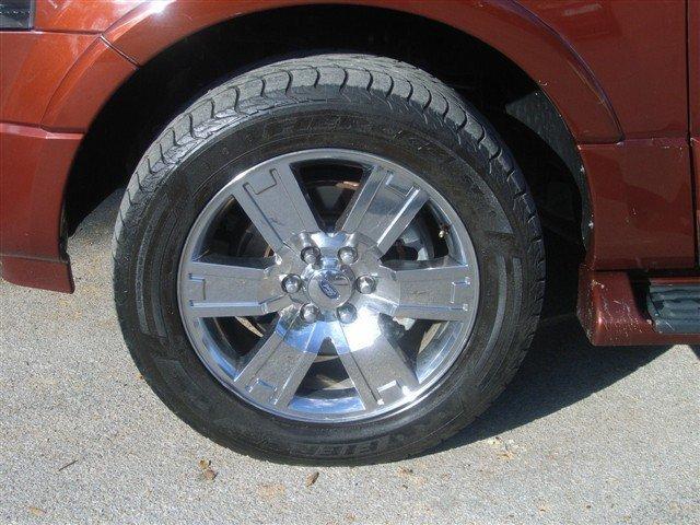 2007 Ford Expedition SLT 25