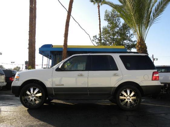 2007 Ford Expedition Unknown