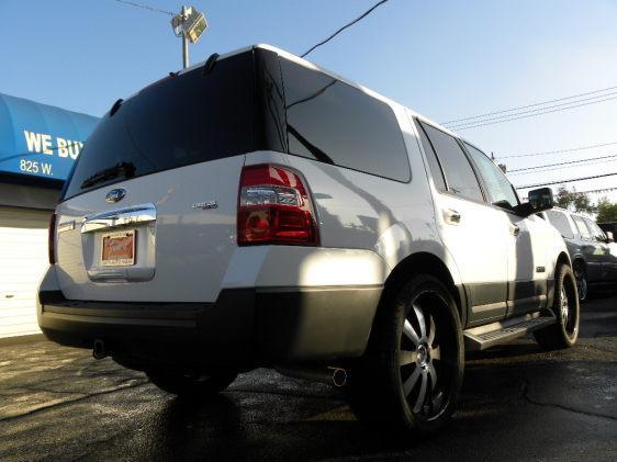 2007 Ford Expedition Unknown