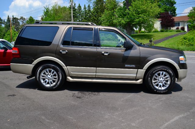 2008 Ford Expedition E320 - Extra Sharp