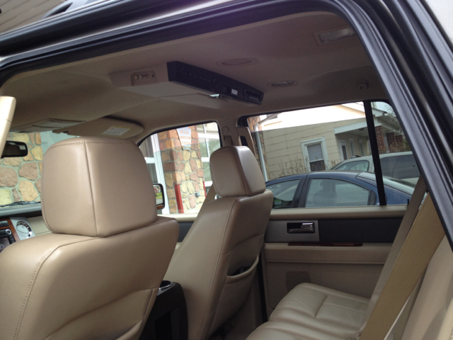 2008 Ford Expedition E320 - Extra Sharp