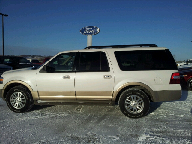 2012 Ford Expedition SXT Minivan