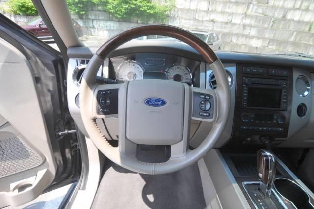 2007 Ford Expedition EL SLT 25