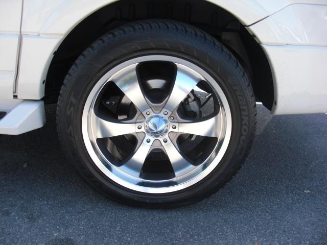 2007 Ford Expedition EL SLT 25