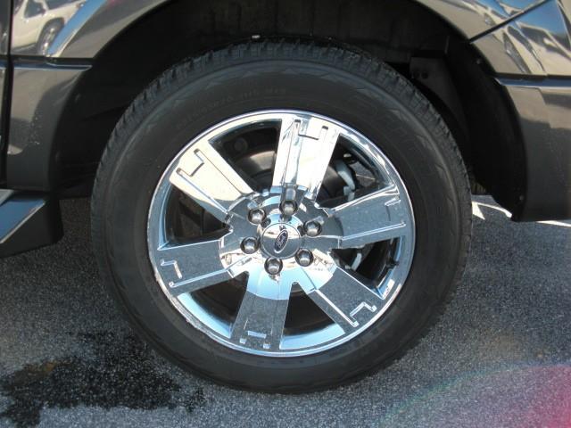 2007 Ford Expedition EL SLT 25