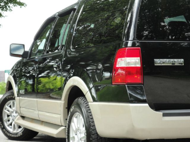 2007 Ford Expedition EL Cavalier