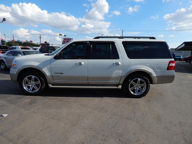 2008 Ford Expedition EL Unknown