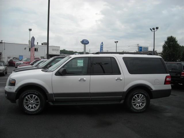 2011 Ford Expedition EL ESi