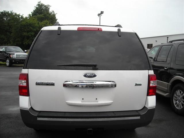 2011 Ford Expedition EL ESi