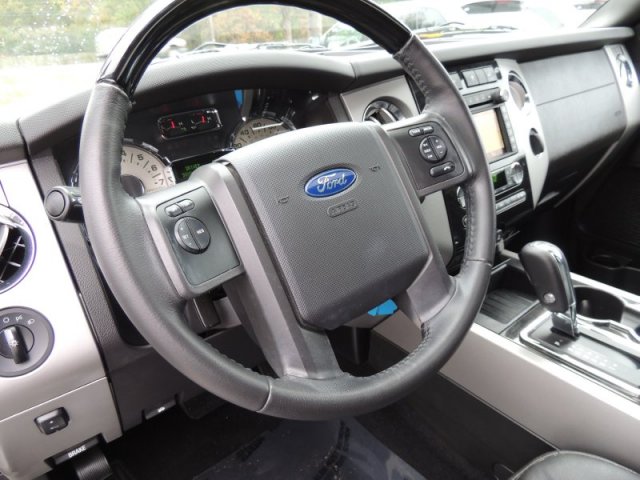 2011 Ford Expedition EL SLT 25