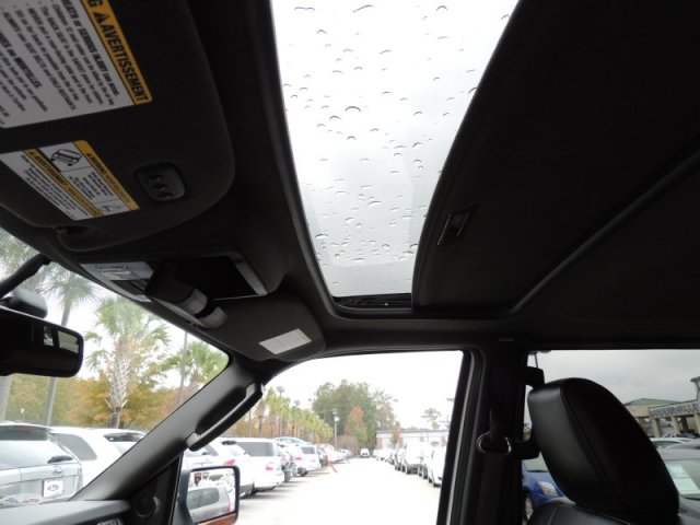 2011 Ford Expedition EL SLT 25