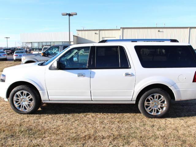 2012 Ford Expedition EL Yaris Sedan