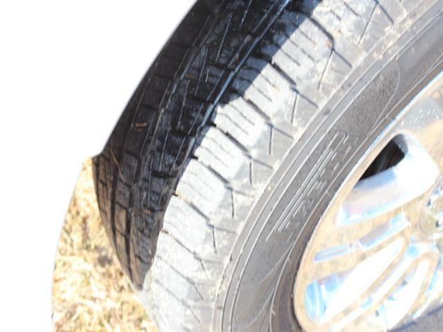 2012 Ford Expedition EL Yaris Sedan