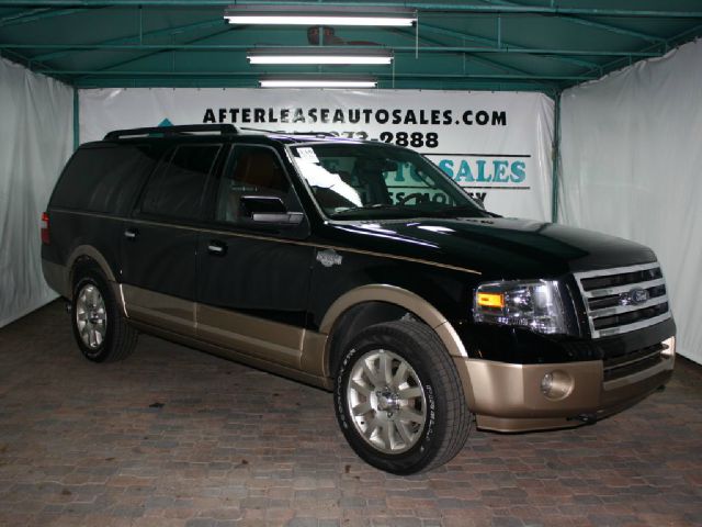 2012 Ford Expedition EL SXT Minivan