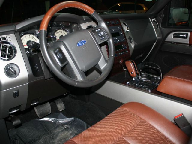 2012 Ford Expedition EL SXT Minivan