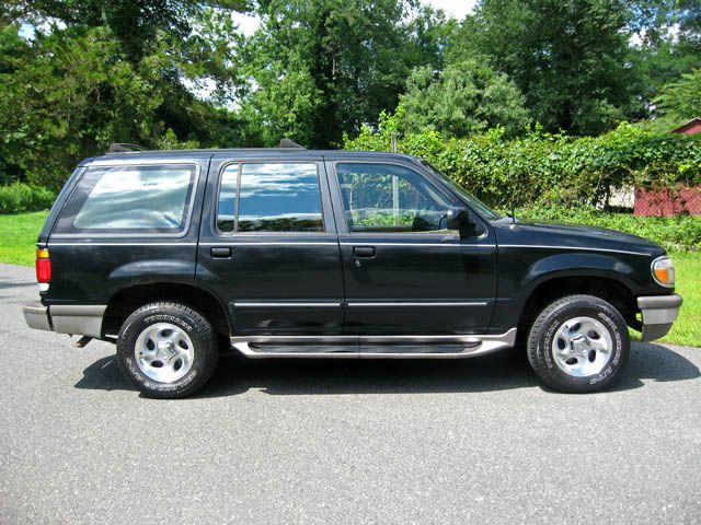 1995 Ford Explorer SLT Mega Cab 4WD