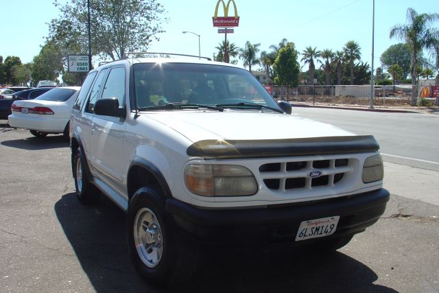 1995 Ford Explorer Extended Cab V8 LT W/1lt