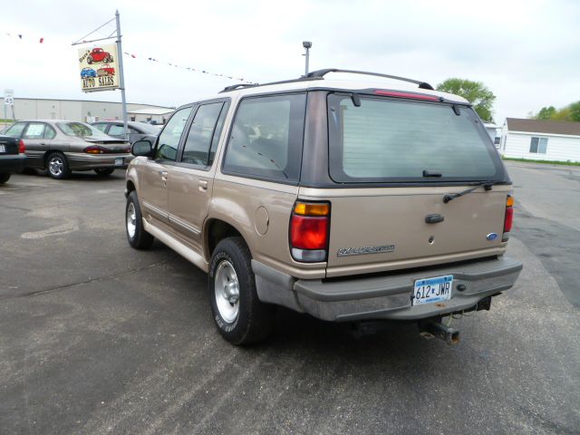 1996 Ford Explorer SLT Mega Cab 4WD