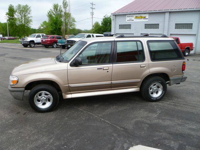 1996 Ford Explorer SLT Mega Cab 4WD