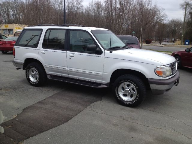 1996 Ford Explorer SLT Mega Cab 4WD