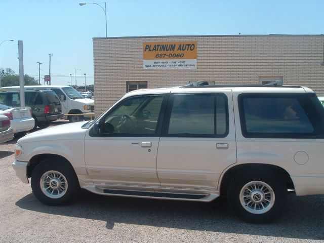 1996 Ford Explorer SLT Mega Cab 4WD