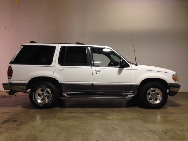 1996 Ford Explorer S2