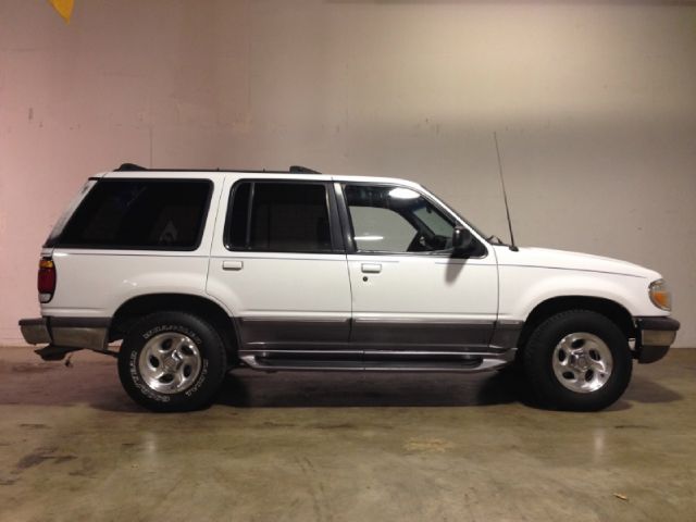 1996 Ford Explorer S2