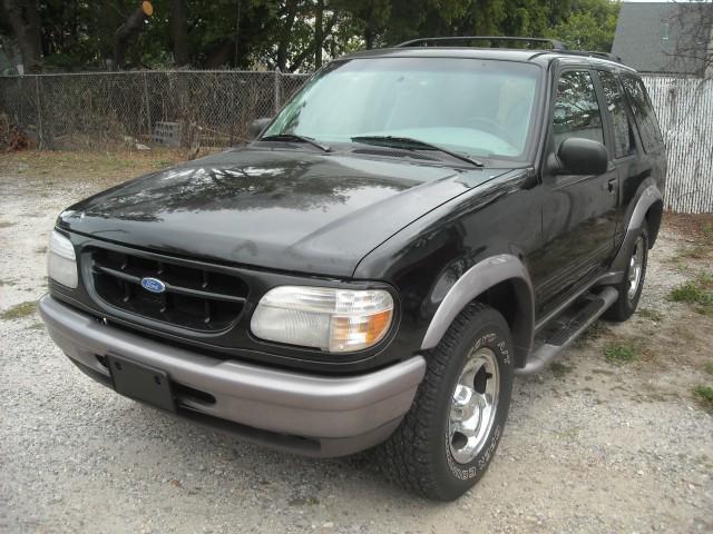 1997 Ford Explorer V15