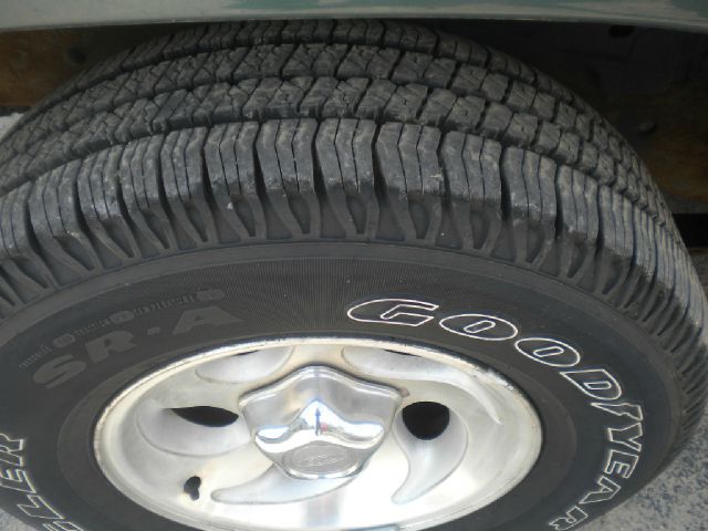 1997 Ford Explorer SLT Mega Cab 4WD