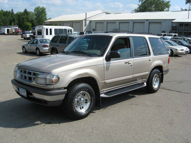 1997 Ford Explorer SLT Mega Cab 4WD