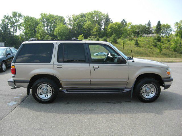 1997 Ford Explorer SLT Mega Cab 4WD