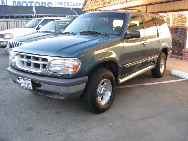 1997 Ford Explorer SLT Mega Cab 4WD