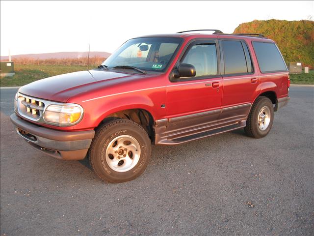 1997 Ford Explorer ESi