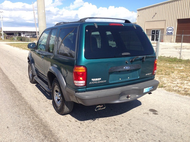 1998 Ford Explorer SLT 15
