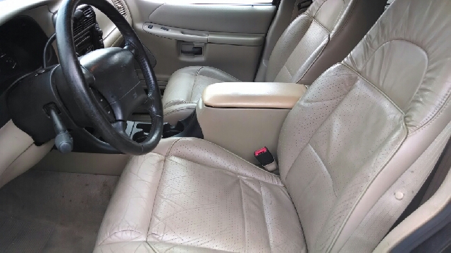 1998 Ford Explorer SLT Mega Cab 4WD