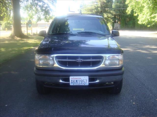 1998 Ford Explorer SLT 25