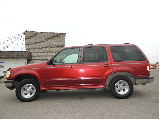 1998 Ford Explorer SLT Mega Cab 4WD