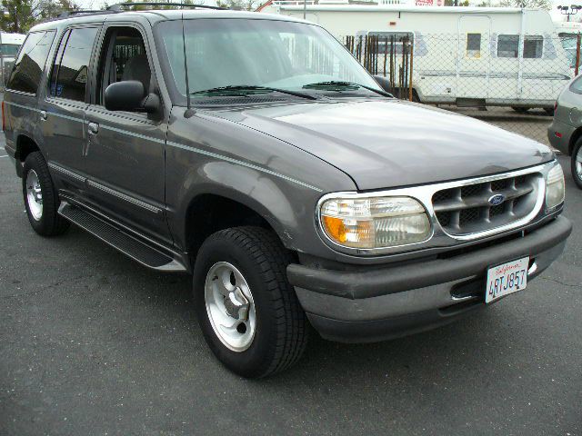 1998 Ford Explorer SLT Mega Cab 4WD