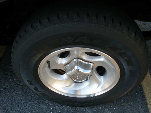 1998 Ford Explorer LS Wagon 4D