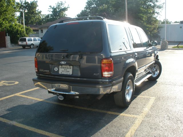 1998 Ford Explorer LS Wagon 4D