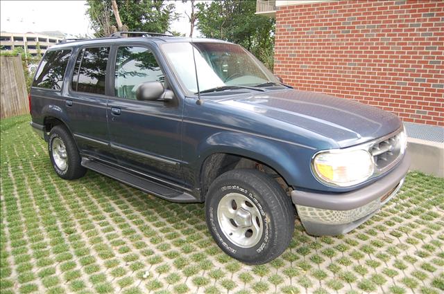 1998 Ford Explorer ESi