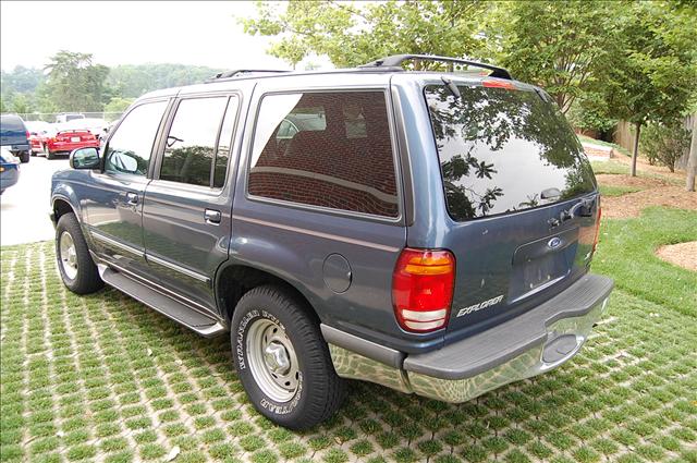 1998 Ford Explorer ESi