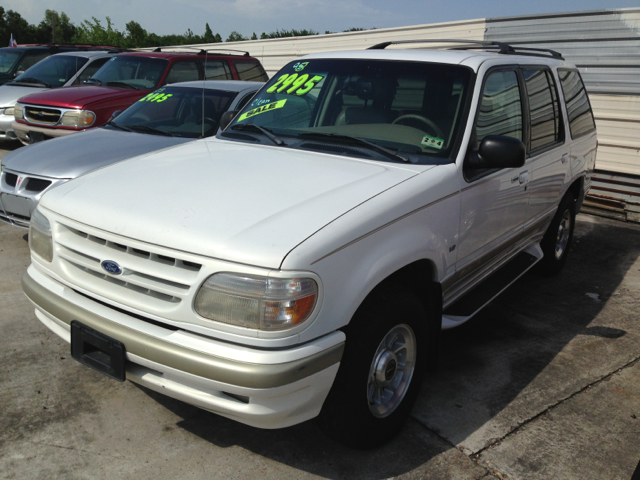 1998 Ford Explorer Lariat, FX4