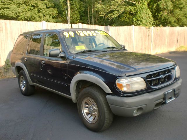 1999 Ford Explorer SL 4x4 Regular Cab