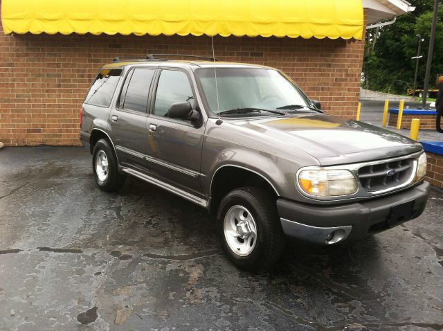 1999 Ford Explorer SL 4x4 Regular Cab