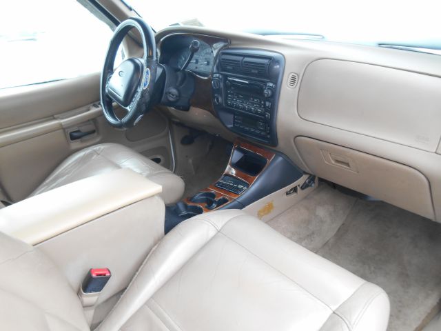1999 Ford Explorer Super