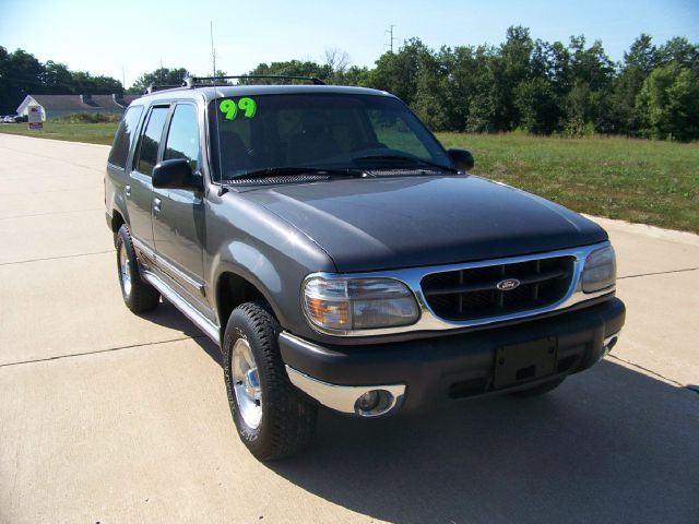 1999 Ford Explorer SL 4x4 Regular Cab
