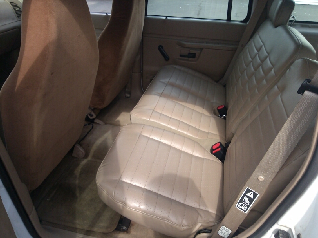 1999 Ford Explorer Crew Cab Short Box 2-wheel Drive SLE